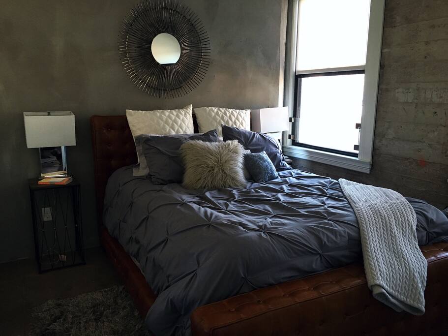 Master bedroom has private entrance into the bathroom.