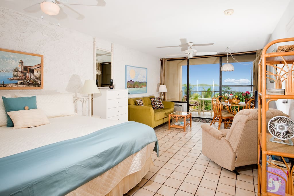 Lovely and bright open floor plan