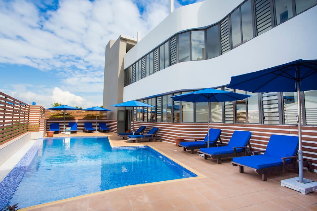 swimming pool