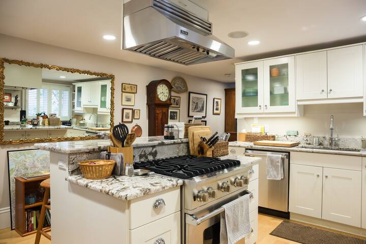 Beacon Hill townhouse, 4 bedroom gem gallery image 5