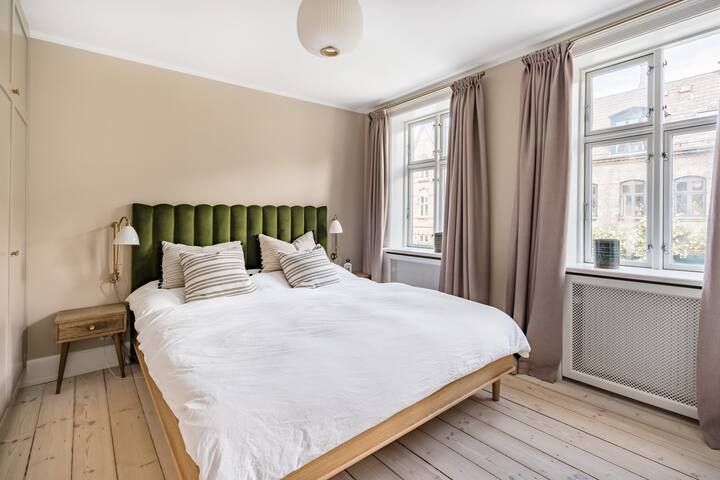 High-spec Renovated Central Townhouse gallery image 2