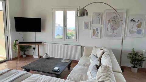 Popular Airbnb listing: Villa Oinoni in Δήμος Αίγινας