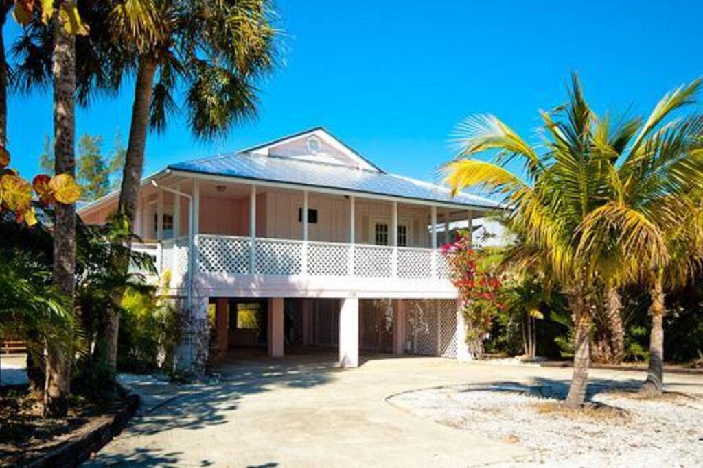 Exterior of Island Cottage