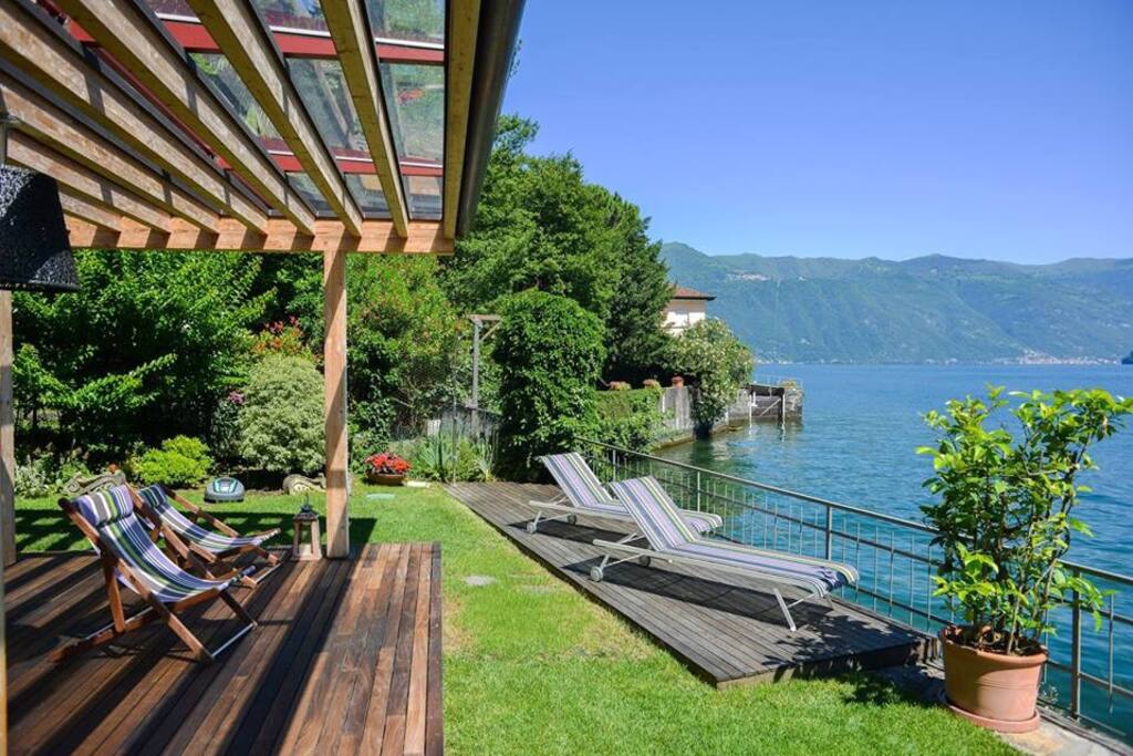 garden above the lake