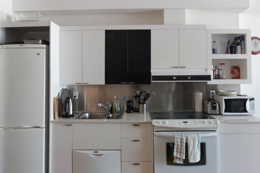 Fully Stocked Kitchen