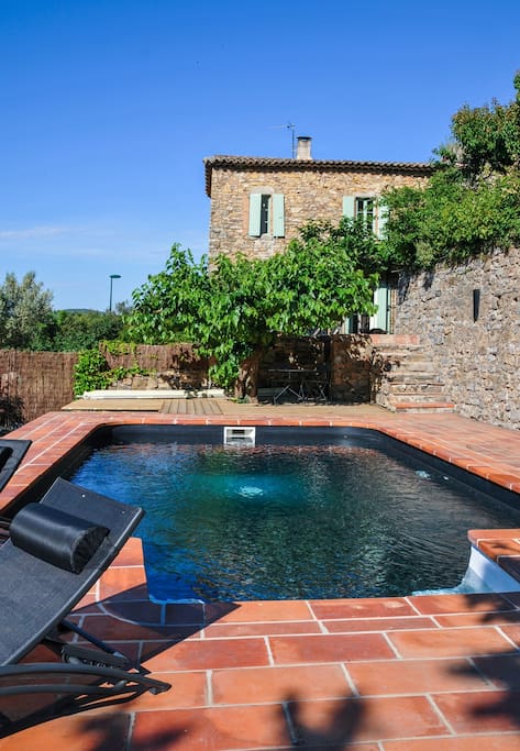 La piscine privée (7m x5m)