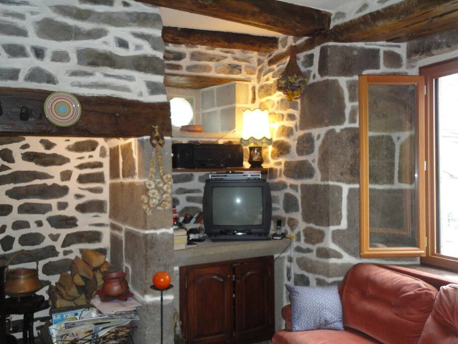 COIN TELEVISION