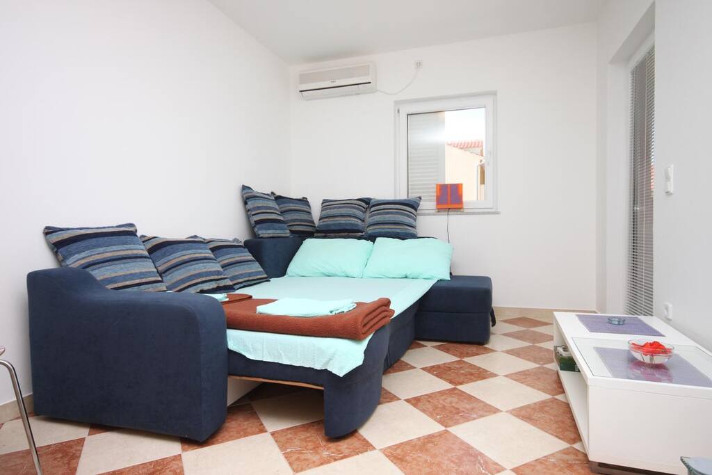 Living room, Surface: 11 m²