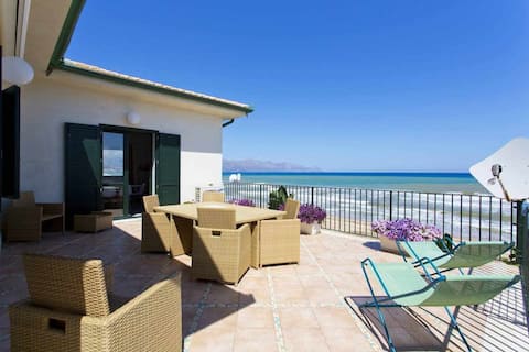 Dune Home, seaside accommodations three-bedroom home