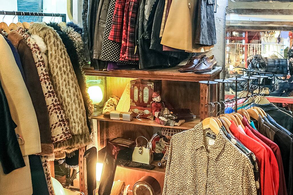 Vintage Clothing in Barcelona