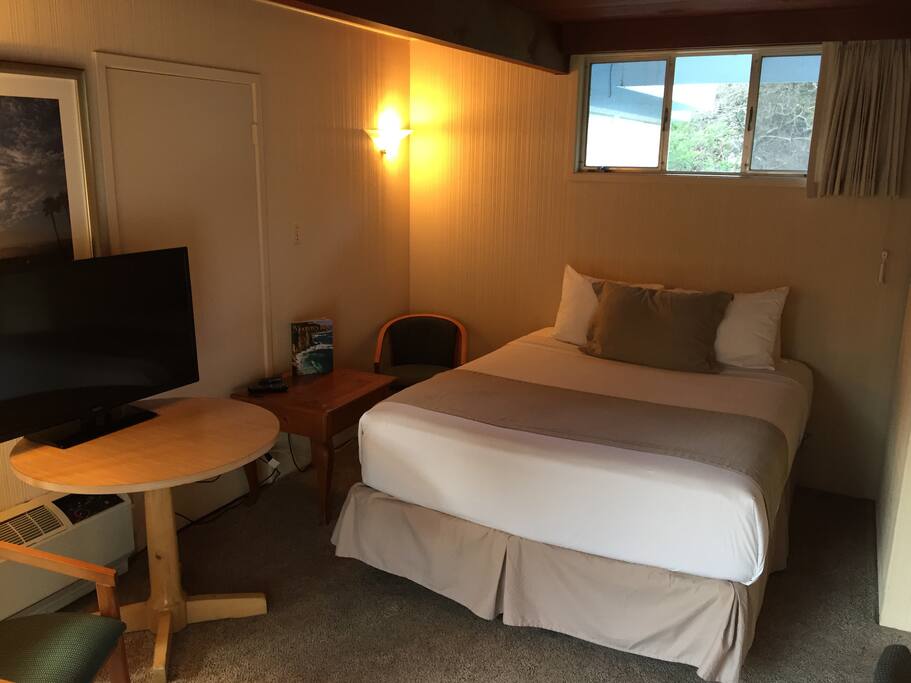 Queen Bed