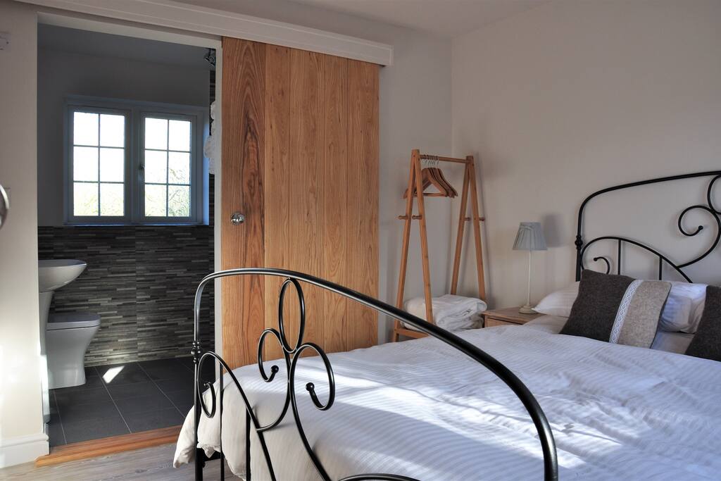 Ground floor Double Bedroom through to En-Suite Shower Room