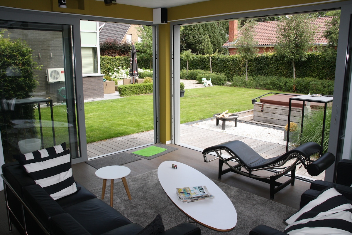 Successful Airbnb property: Modern gardenhouse (80m²) with terrace and garden in Gent