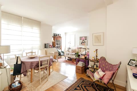 Successful Airbnb property: Cozy 1 bedroom SouthWest Paris in Boulogne Billancourt