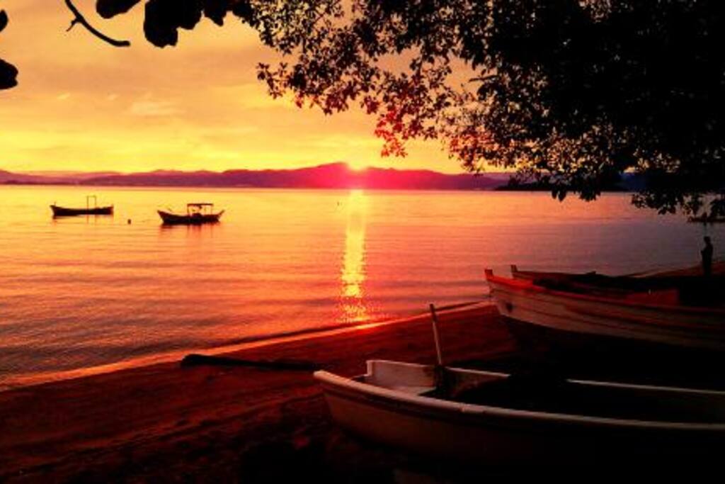 Praia de Santo Antonio por do sol.