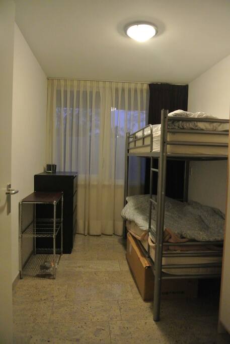 2段ベッドで快適に過ごせます。(個室)Private room.