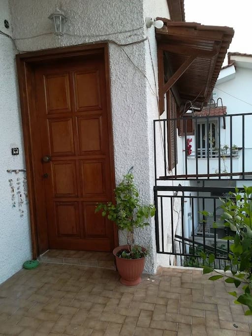 Είσοδος ( The main entrance)
