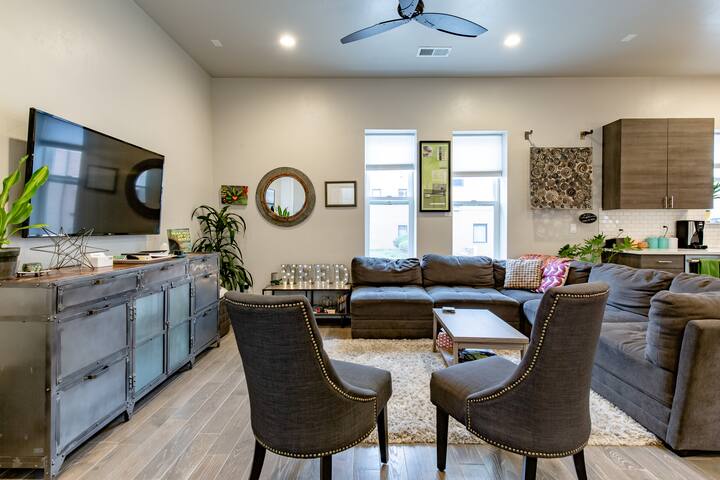 Inviting space for groups in the heart of LoHi! gallery image 3