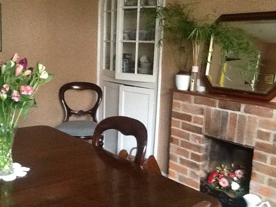 Guests dining room