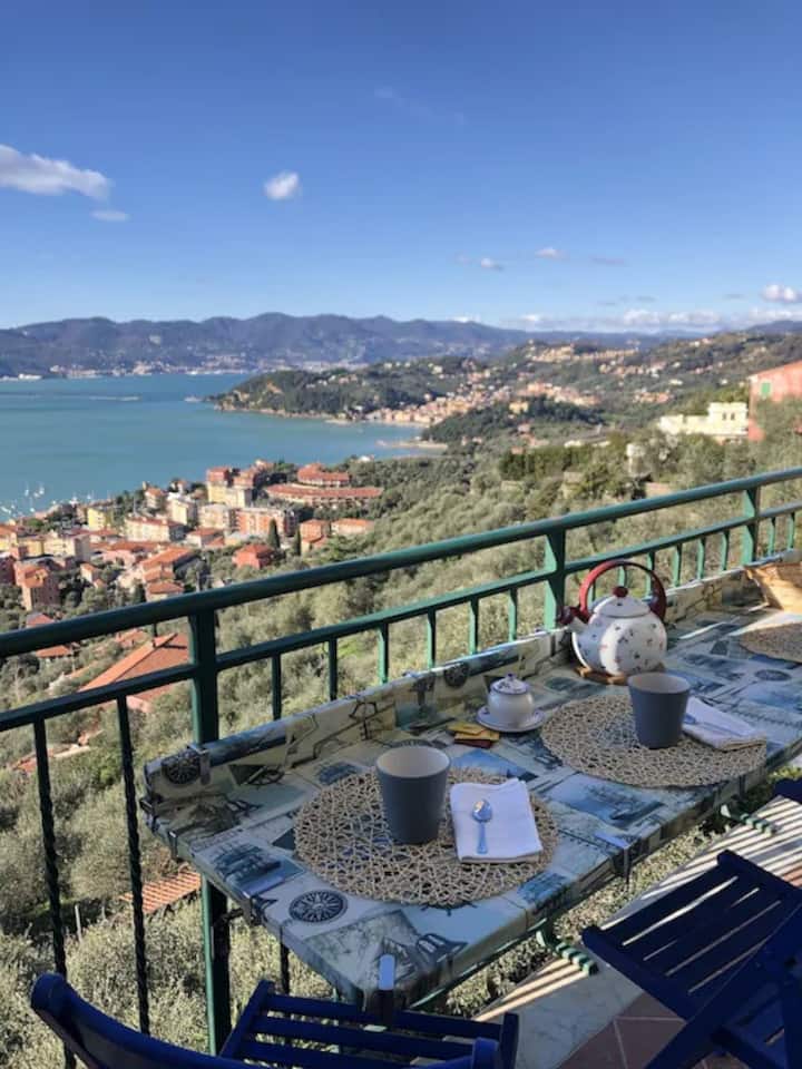 Haus Mit Atemberaubendem Blick Auf Die Bucht Von Lerici - Lerici