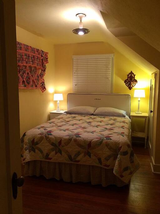 Queen bed
