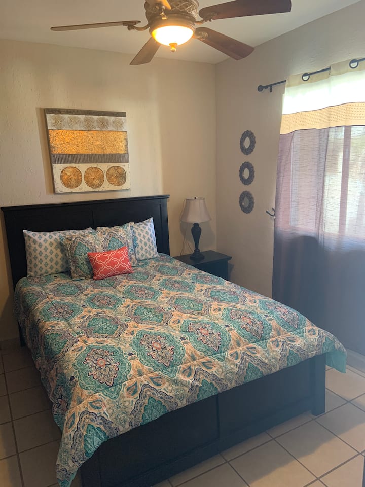 سرير الضيف الأمامي