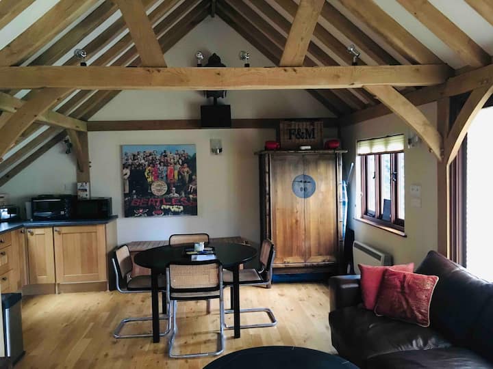 The Pumlay, Charming Barn In The Surrey Hills. - Woking