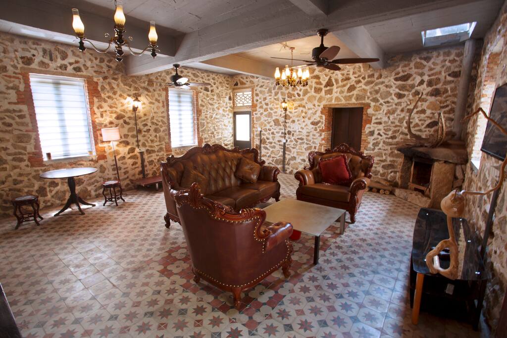 榕石客厅 Livingroom