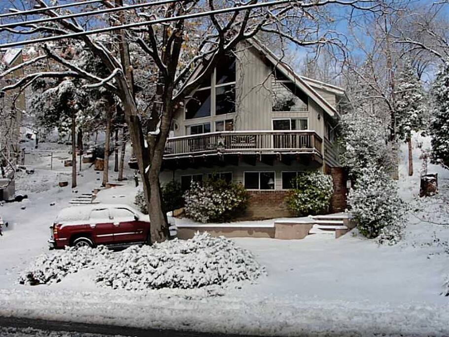 Using the right side lower entry prevents stair climb kn winter, easy access to home and main road is always plowed first and best. Safest and most user friendly in winter.