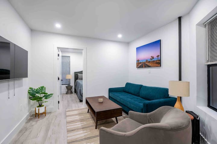 Modern 3 Bed 2 Bath East Village