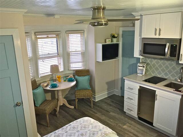 Beachblock, Ocean View - Little slice of Heaven!