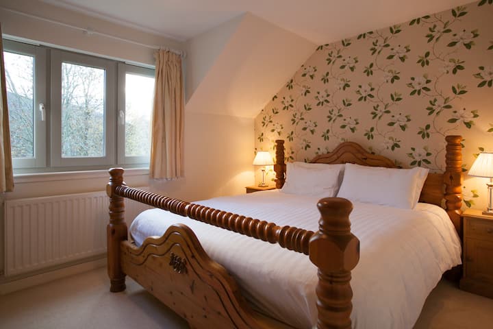 Chumba kikubwa cha kulala