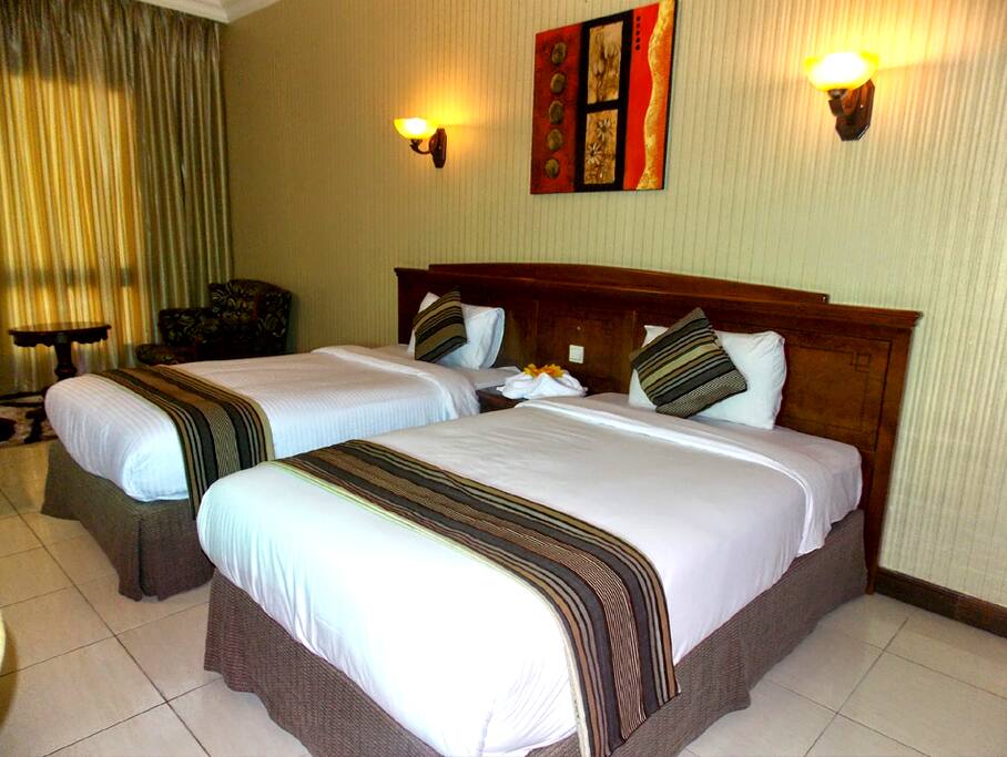 Deluxe Twin Bed