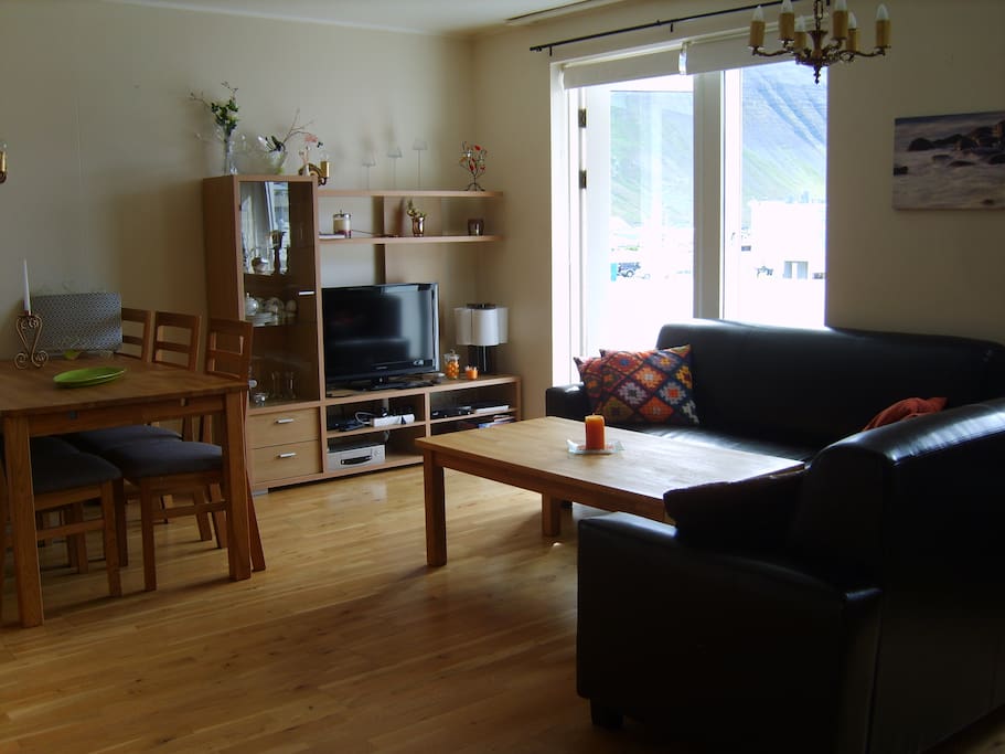 Seaview from balcony. Internet, tv and dvd for cosy nights.