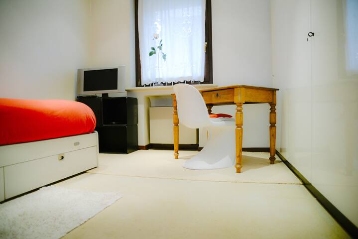 Beautiful single room with private bathroom PADOVA