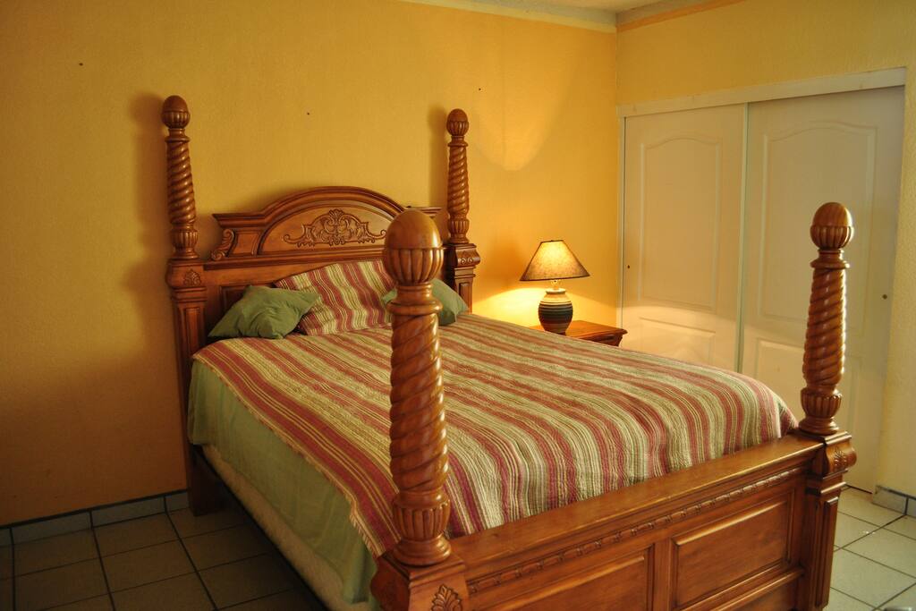 Bd # 2 queen bed