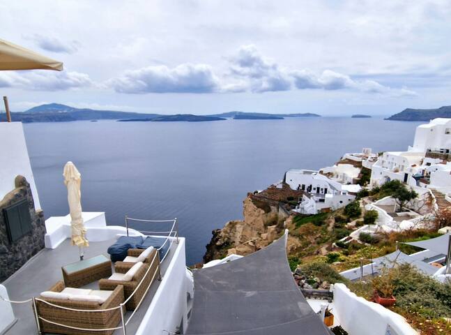 Aqua Terra big villa 3 bedrooms 2 plunge pools gallery image 4