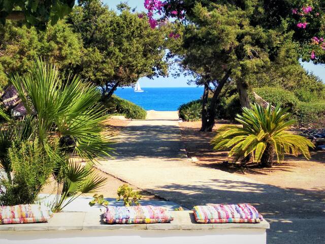 Villa Akti 1 gallery image 3