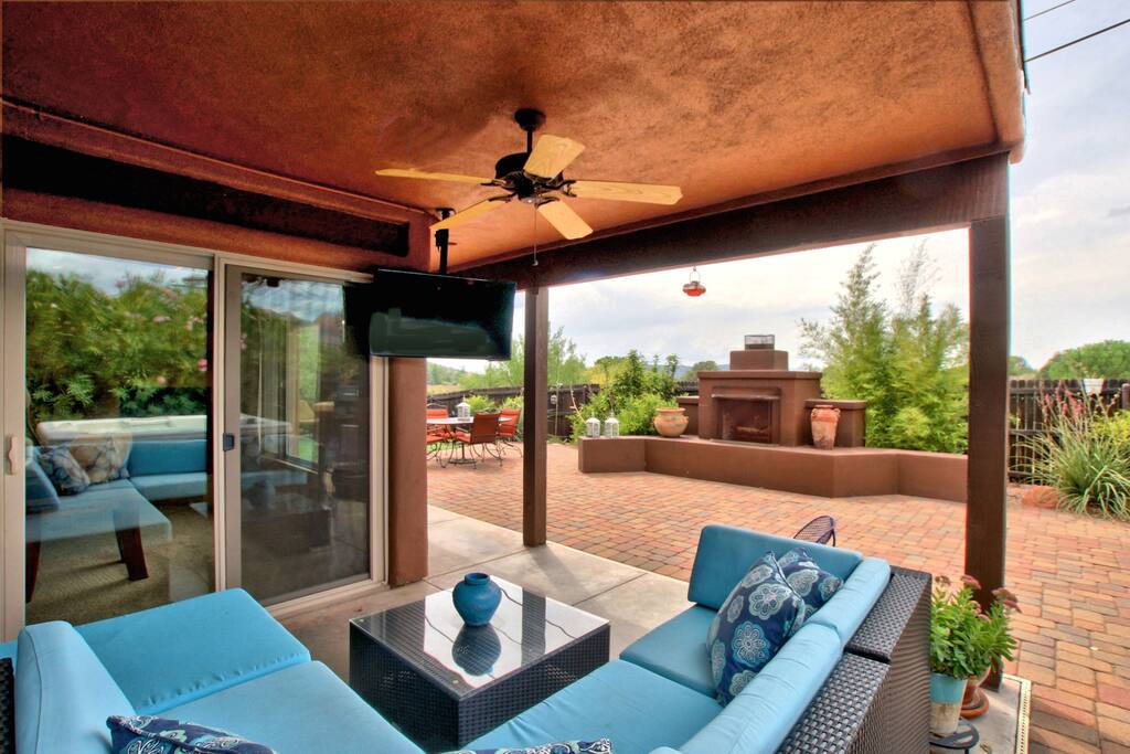 Outdoor living room