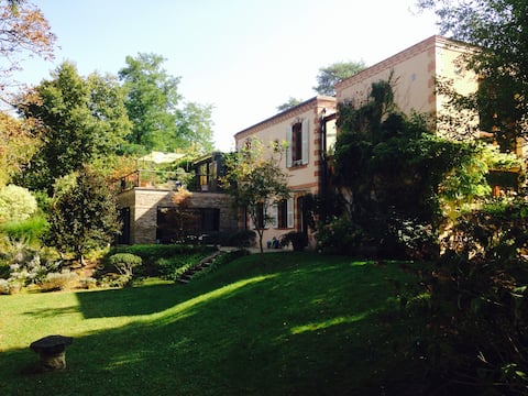 Superb architectural villa, Fontainebleau-Larchant
