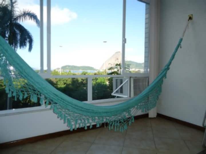 ערסל מול החלון!