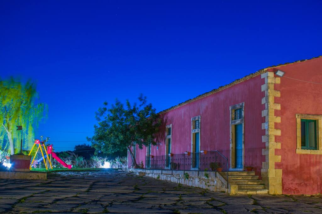 Esterno
