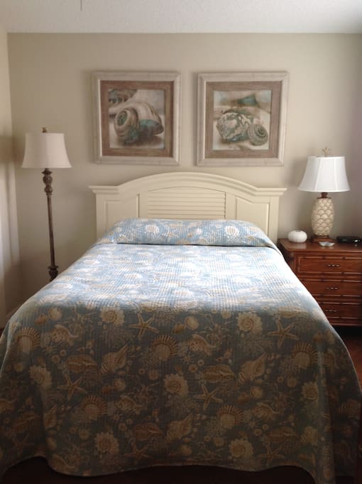 Queen Guest bedroom
