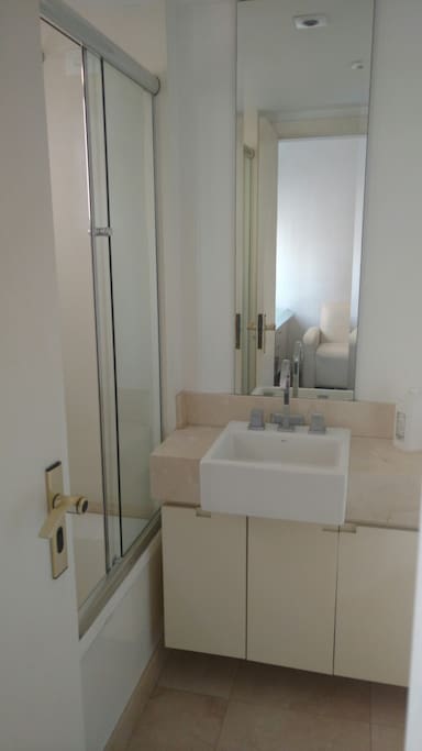 Banheiro do dormitório com jacuzzi