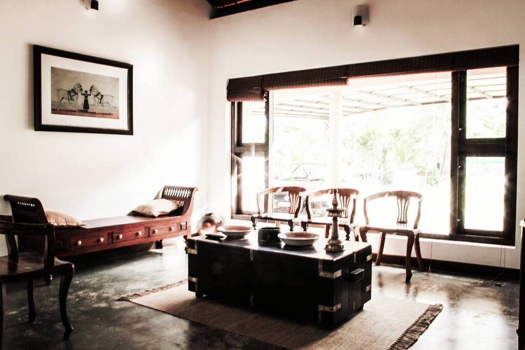 Sitting/Drawing Area