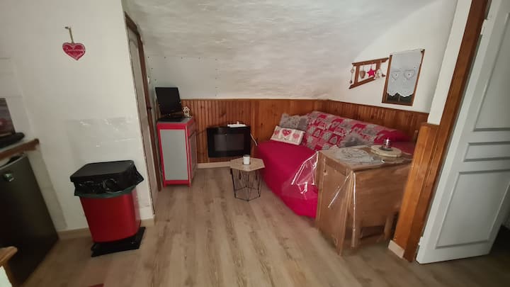 Charmant Appartement Style Montagnard - Tende