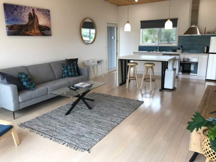 Port Campbell Bay Villa 2