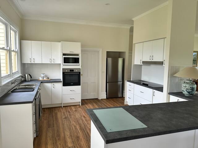 Hillview Farmhouse gallery image 5