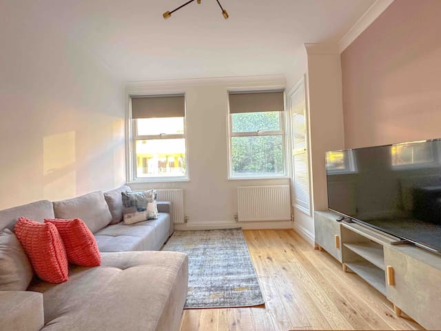 2 bed-2bath – Huge Terrace Brand New gallery image 2