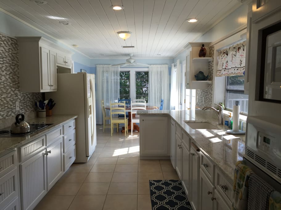 Fully equipped kitchen for cooking and serving